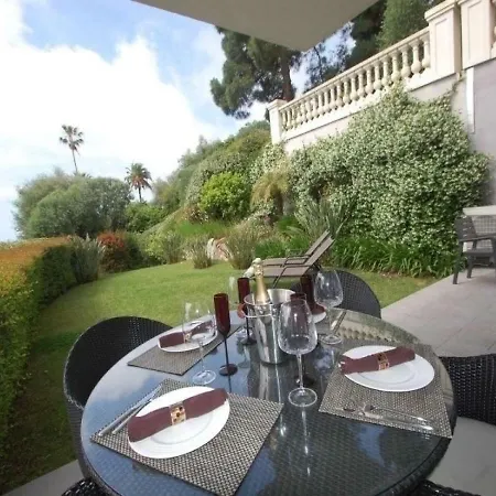 Apartament 3p Climatise Avec Terrasse Jardin Et Garage *